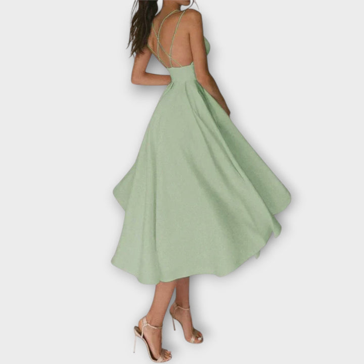 Ailana - Naisten Mekko Syvällä V-aukolla