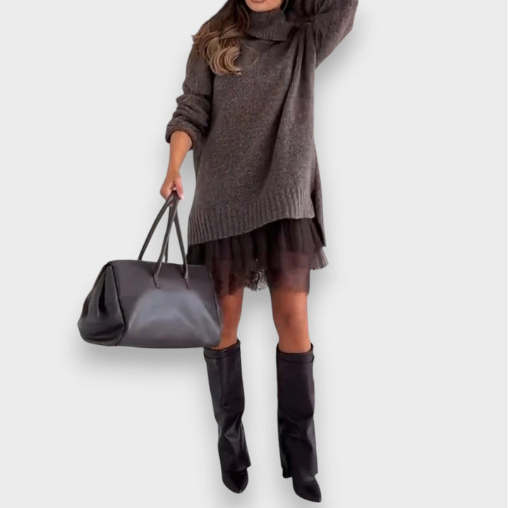 Luna | Toiminnallinen vapaa-ajan asu pitsisellä korkean kauluksen neuleella