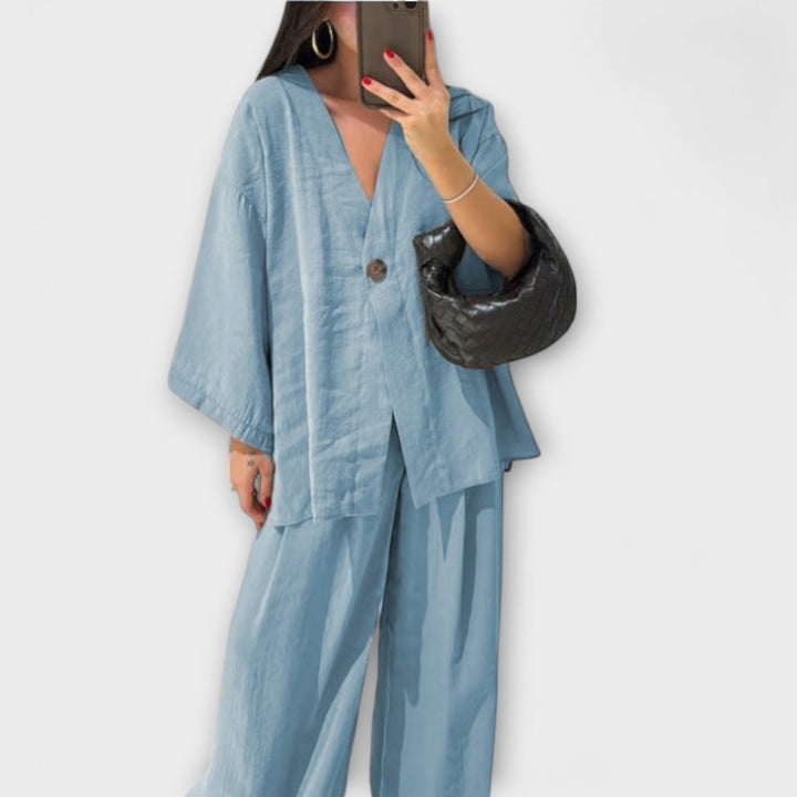 Jacqueline - Rentoa V-pääntie Toppi ja Housut Duo