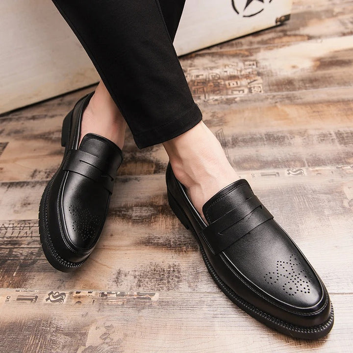 Elegantit Brittiläiset Loaferit