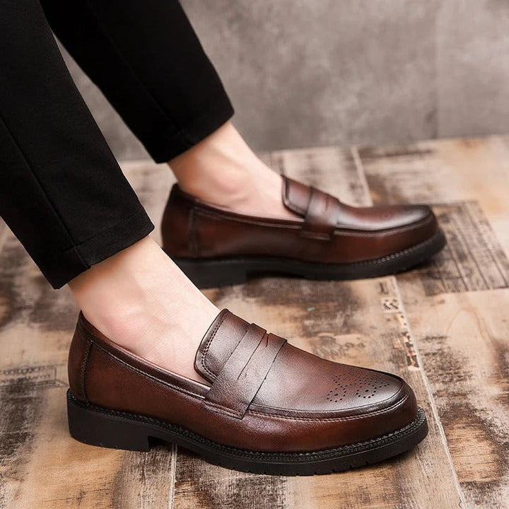 Elegantit Brittiläiset Loaferit
