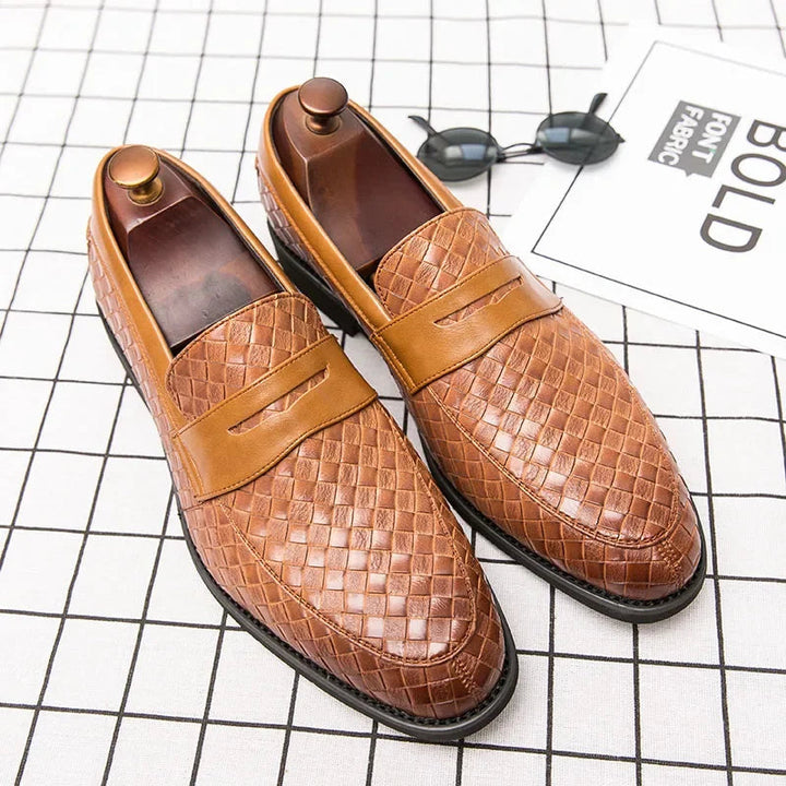 Elegantit Kudotut Loafers