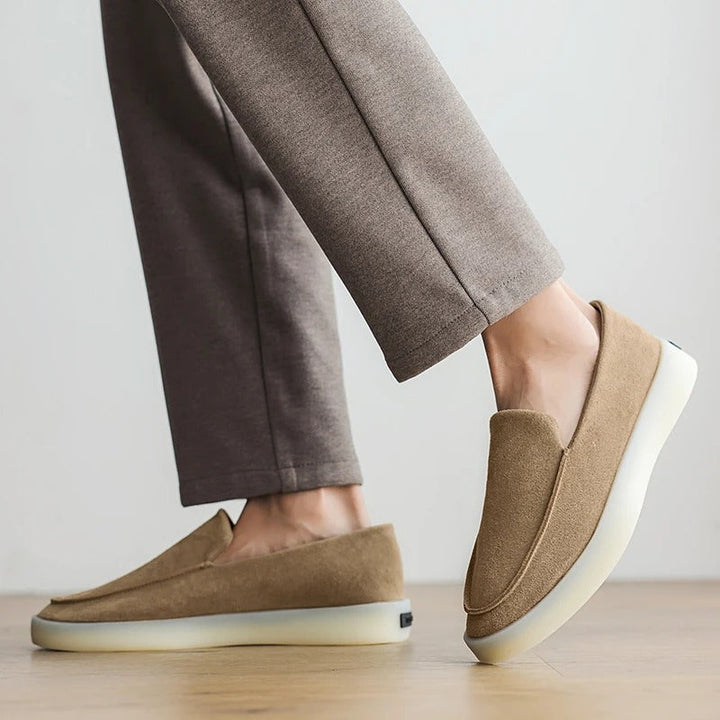 Klassiset Suede Business Loafers