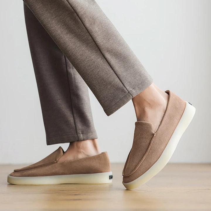 Klassiset Suede Business Loafers