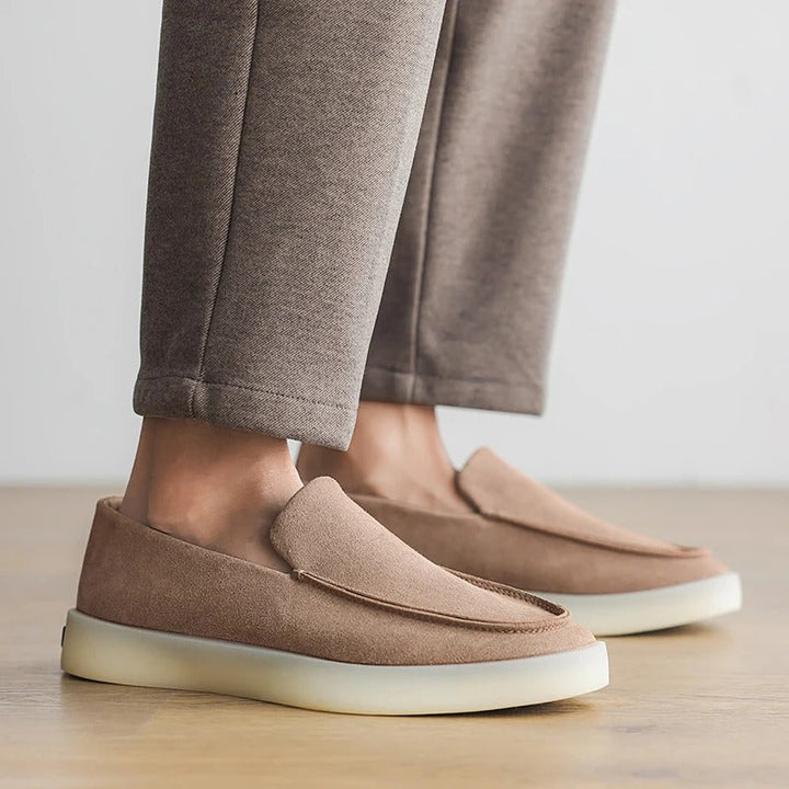 Klassiset Suede Business Loafers