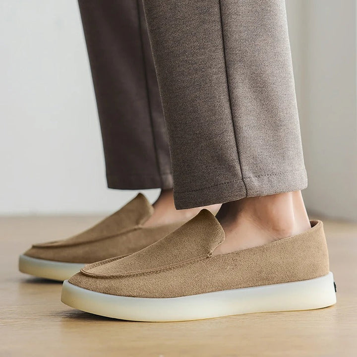 Klassiset Suede Business Loafers