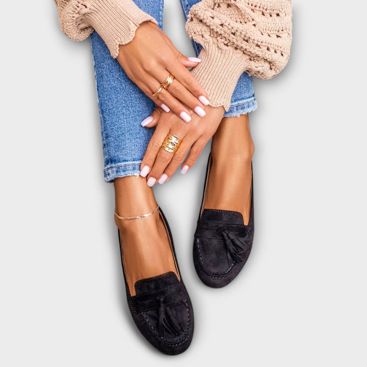 Sarbina – Mustat Mokkasinit