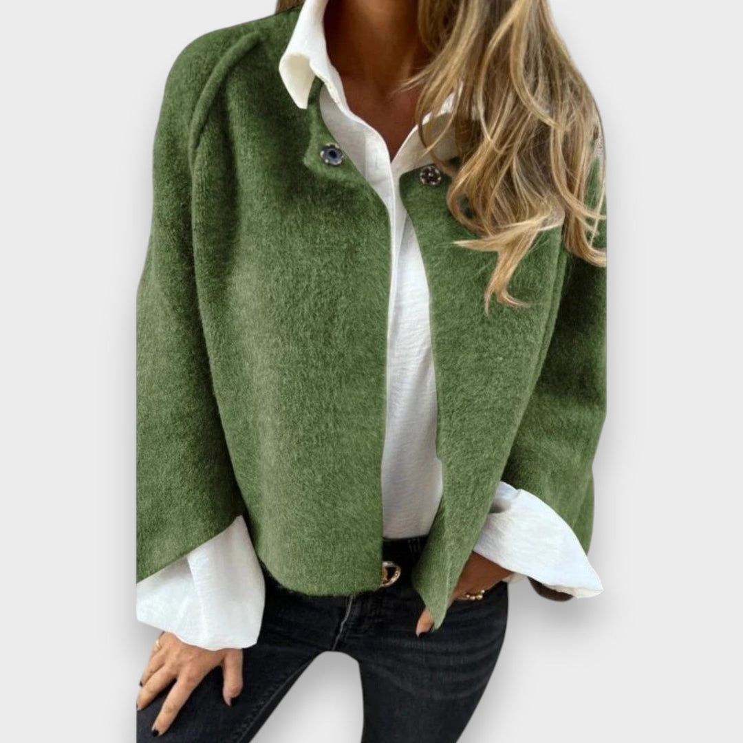 Annie | Lyhyt Takki Elegantilla Leveillä Hihoilla