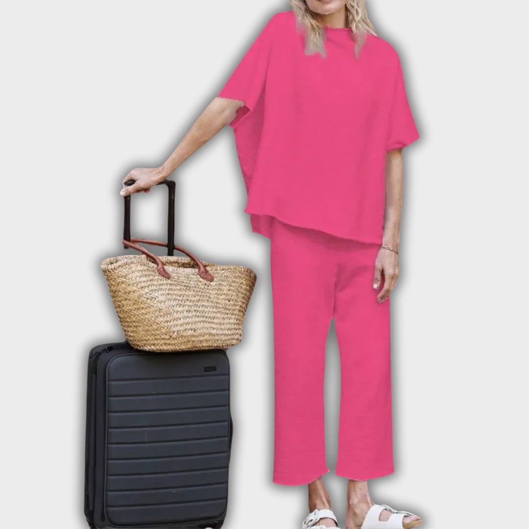 AELLA – Mukava Setti Irtoavailla Istuvuudella & Batwing Hihalla