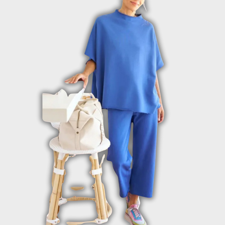 AELLA – Mukava Setti Irtoavailla Istuvuudella & Batwing Hihalla