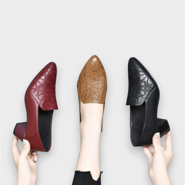 Nala | Pehmeät Korkokengät, jotka on valmistettu vegaanisesta nahasta brodeerauksella