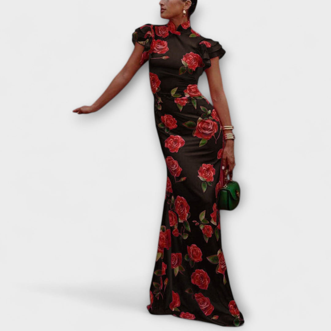 Luna - Maxi Mekko Kukkaprintillä, Kerroksellinen Leikkaus ja Kellohihat