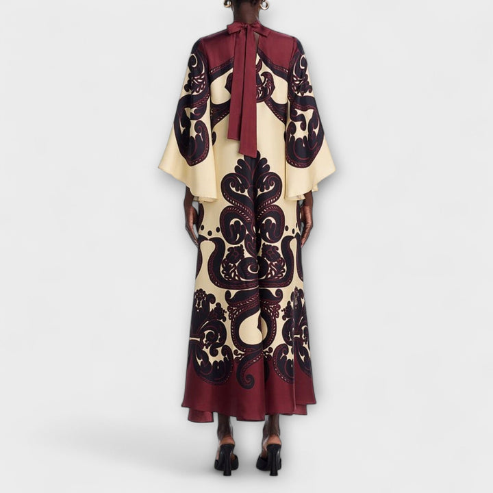 Lucy - Upea Maxi Mekko Grenadilla Printillä Huolettomaan Eleganssiin